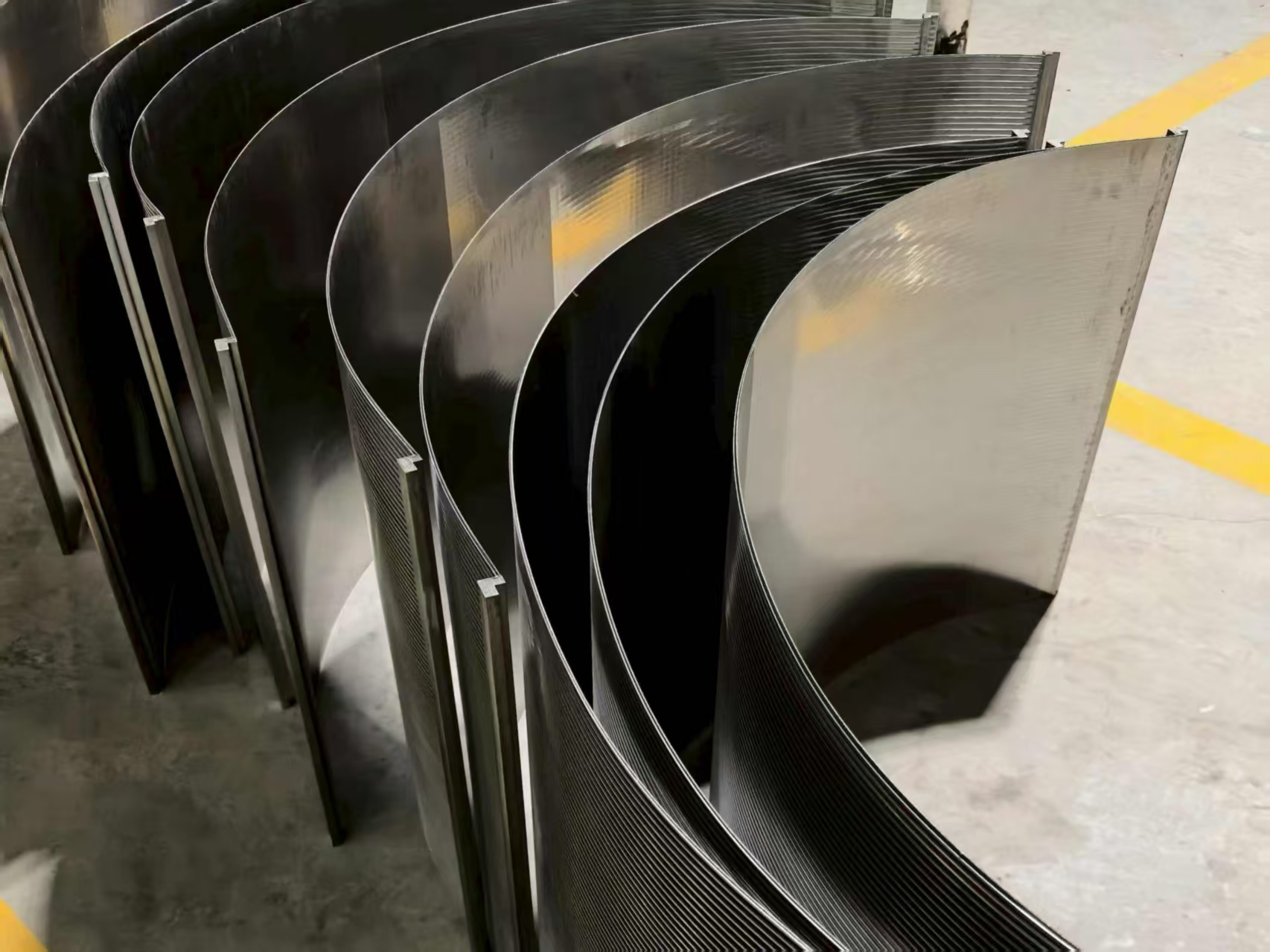 Stainless Screen Plate & Screen Basket